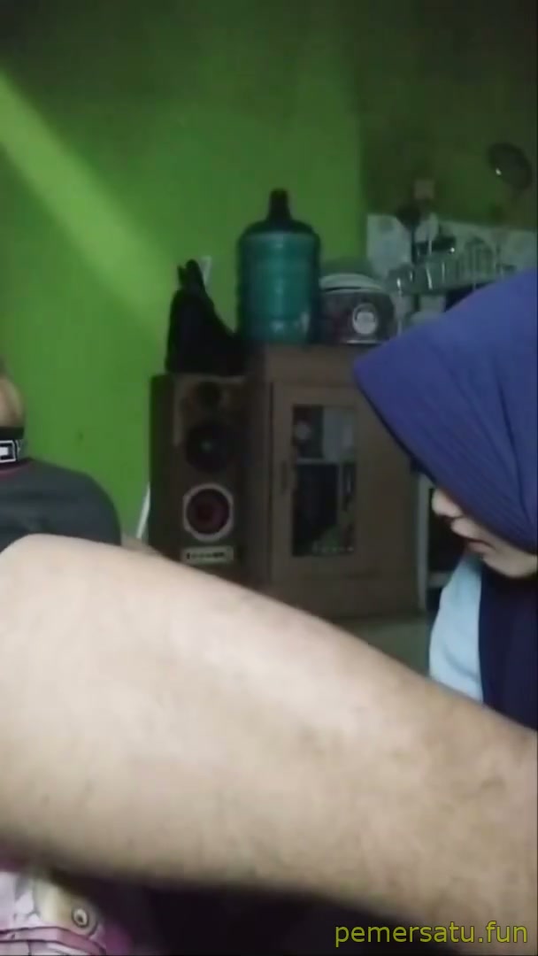hijab abg 18yo ngewe fulldur.mp4