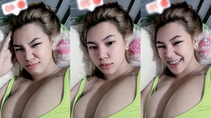 Bokep Indo Tiktoker Rebahan Belahan Susu Mulus