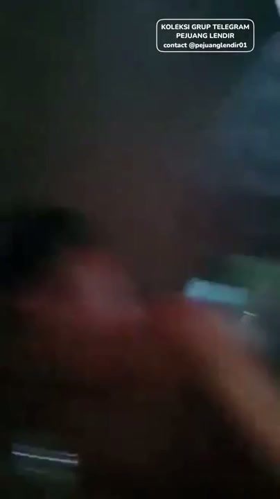 Bokep indo – ngentot dalam mobil hampir ketahuan