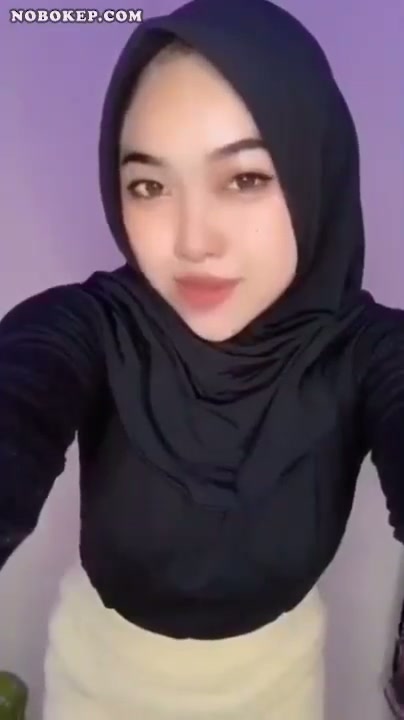 Hijab Goyang Tiktok Joget Bugil 2.mp4