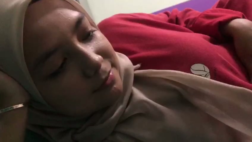 jilbab pasrah di grepe.mp4.mp4