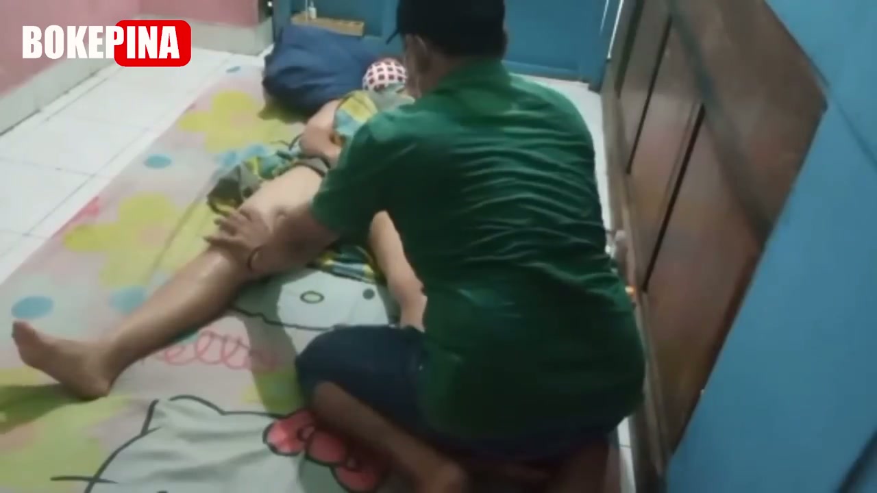 Bokep Indo Mbah Maryono Pijat Basah Binor Kecapean .mp4