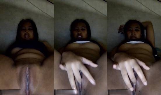 Bokep pelajar sma ngangkang colmek 1 jari