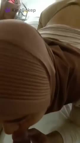 Binor Jilbab Dimainin Sampai Muncrat Squirt – Kingbokep.mp4