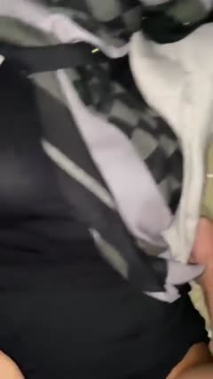 Tante Jilbab Pasrah Keenakan.mp4