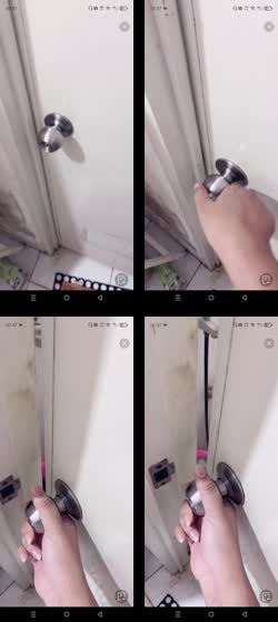 13 dindahot prank temen adiknya sange gara2 liat Tante pke handuk.mp4