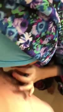 Pembantu Berjilbab Dientot Majikan Siang-siang